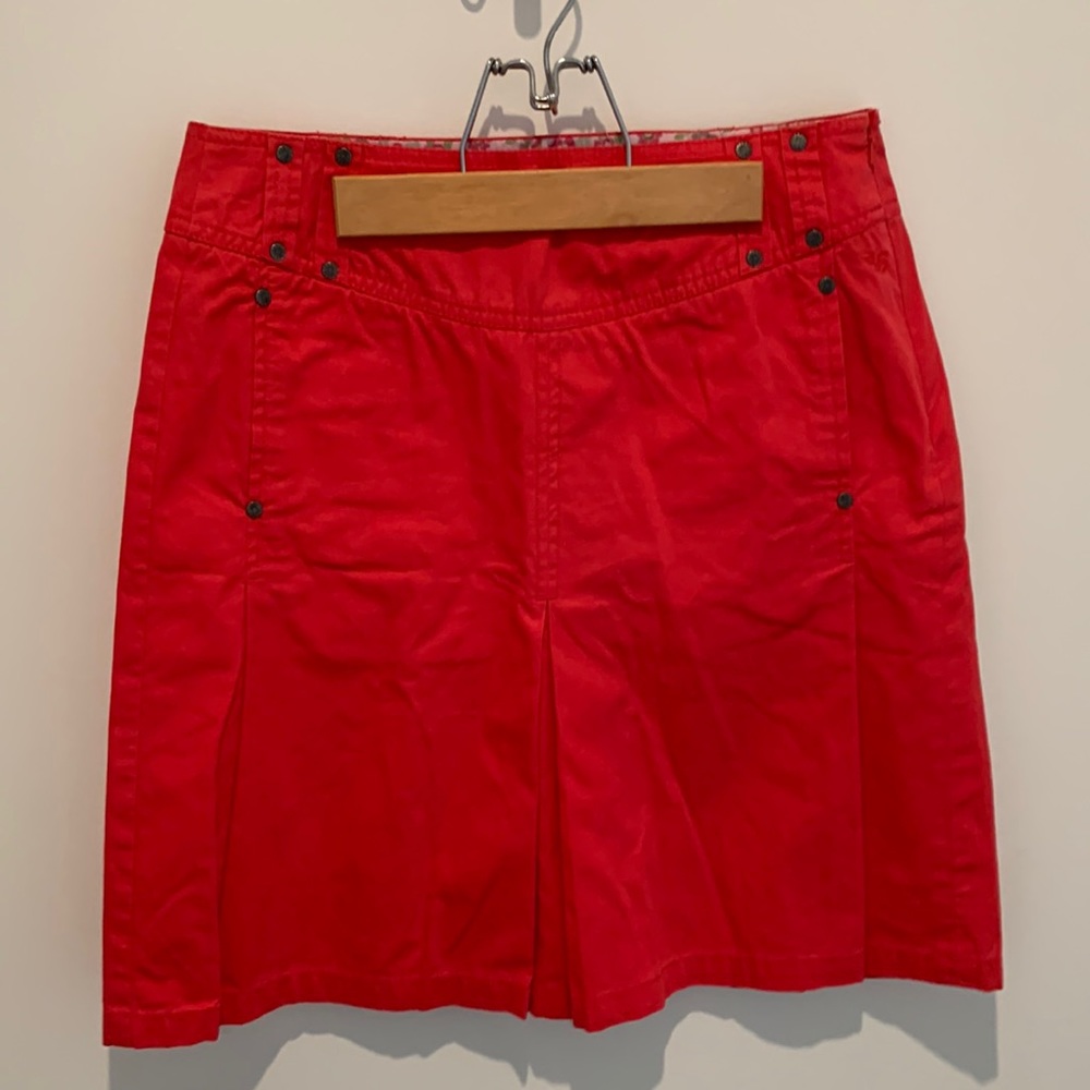 Esprit size 4 pleated skirt